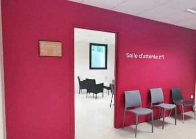 Salle d'attente du Pôle Santé de Val-au-Perche
