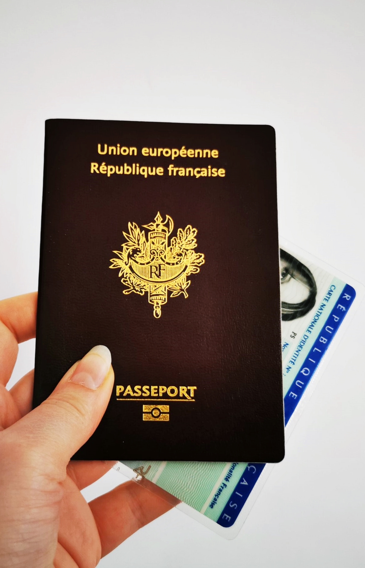 Papiers d'identité - Passeport et carte d'identité