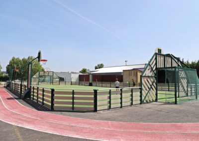 City-stade de a commune de Val-au-Perche - Terrain de football, basket, course, handball...