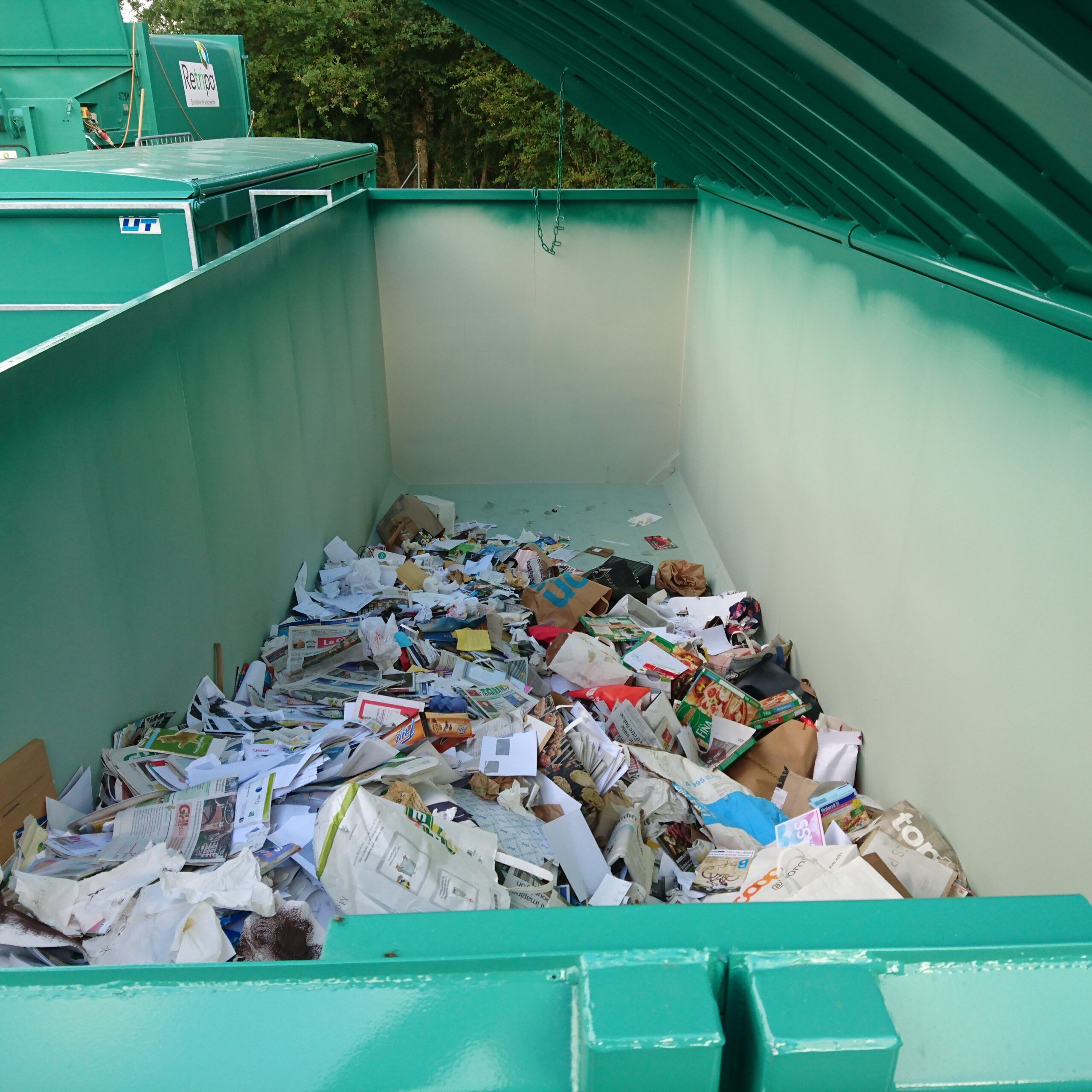 Déchetterie Val-au-Perche - Image de benne à déchets papiers