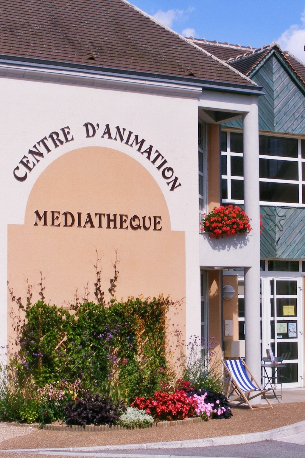Devanture de la médiathèque