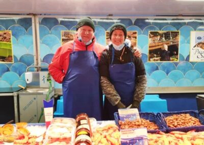 Stand - Poissonnerie. Nathalie et Stéphane Tachet, passionnés de la mer, s’approvisionnent directement auprès des pêcheurs de Granville
