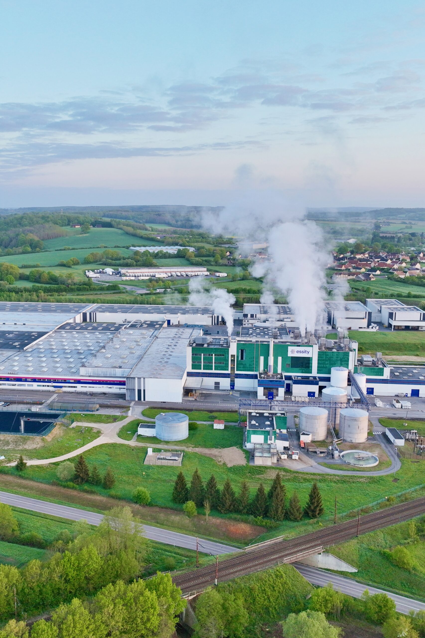 Image vue du ciel - Usine Essity, leader produits d’hygiène