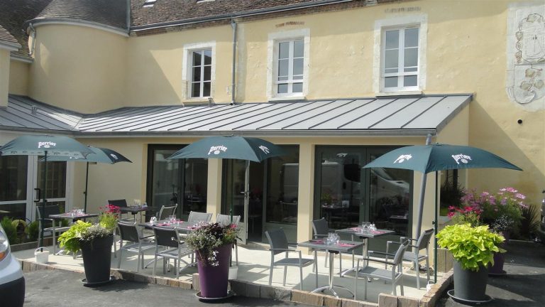 AUBERGE DE LA CLOCHE 01 768x432